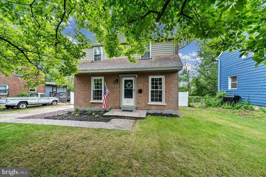 819 South Ave, Secane, PA 19018 - #2