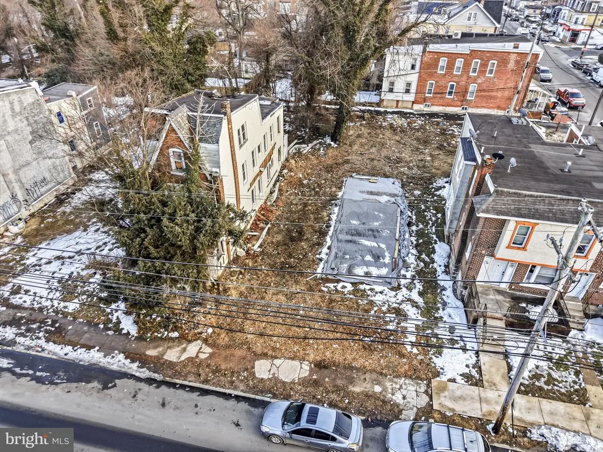 239 W 9th St, Chester, PA 19013 - #1