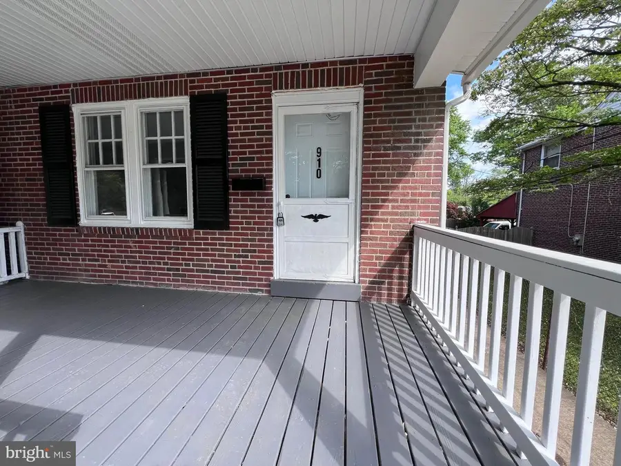 910 E 20th St, Chester, PA 19013 - #3