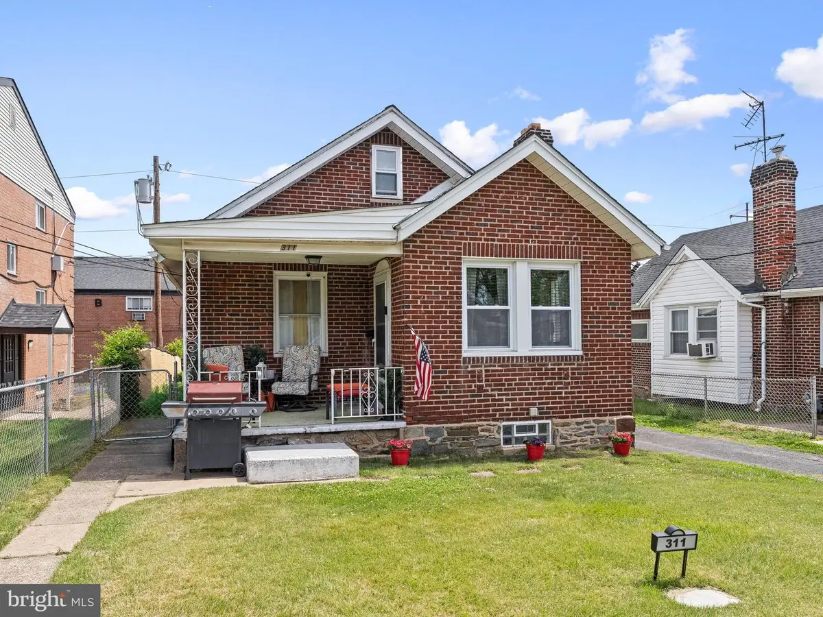 311 Reese St, Sharon Hill, PA 19079 - #1