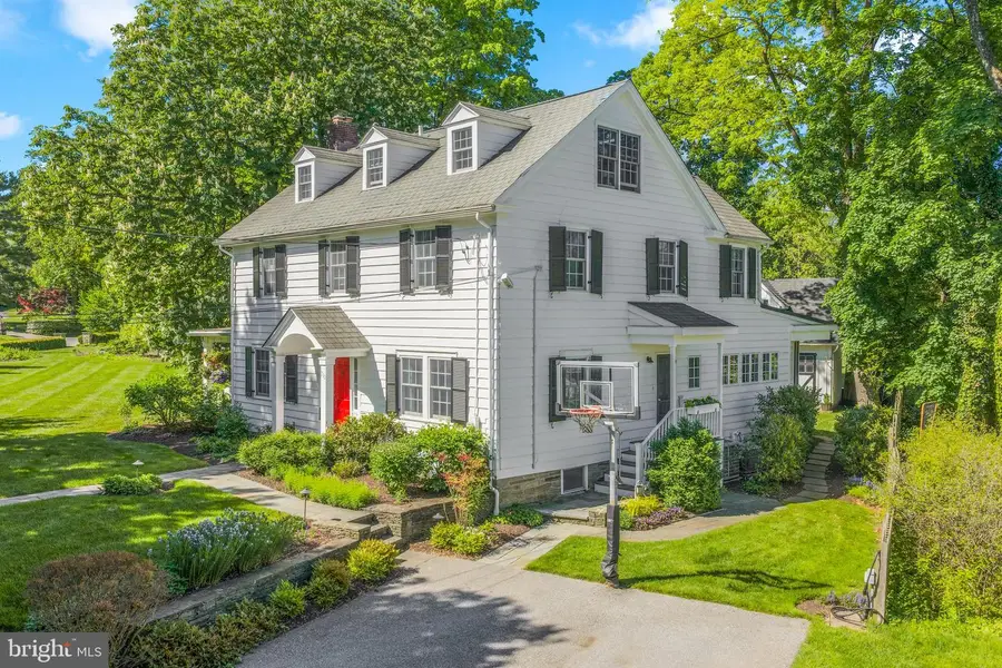 230 S Wayne Ave, Wayne, PA 19087 - #2