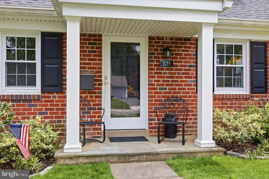 109 Rodney Cir, Bryn Mawr, PA 19010 - #3