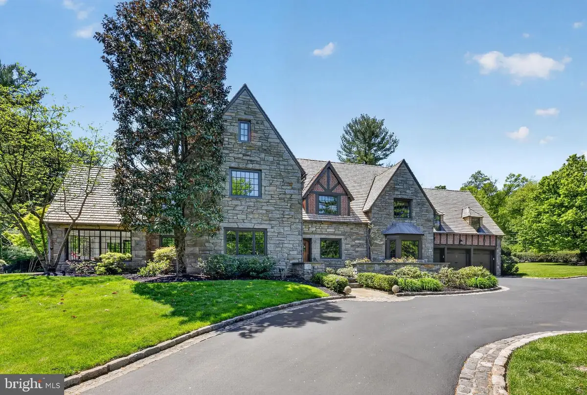 56 Tunbridge Rd, Haverford, PA 19041 - #1