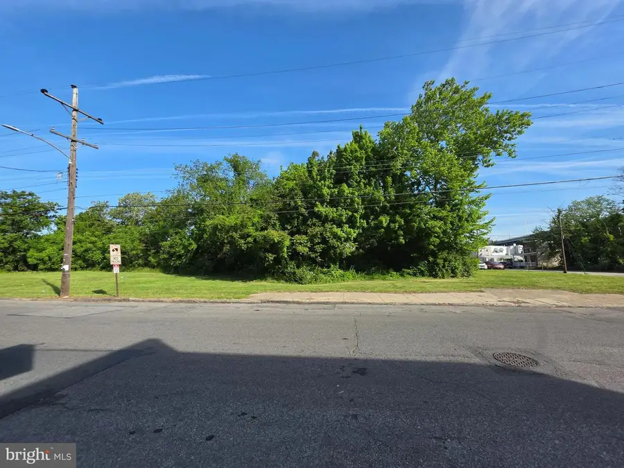 1908 W 3rd St, Chester, PA 19013 - #2