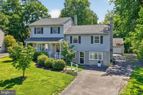 2225 E Helms Mnr, UPPER CHICHESTER, PA 19061