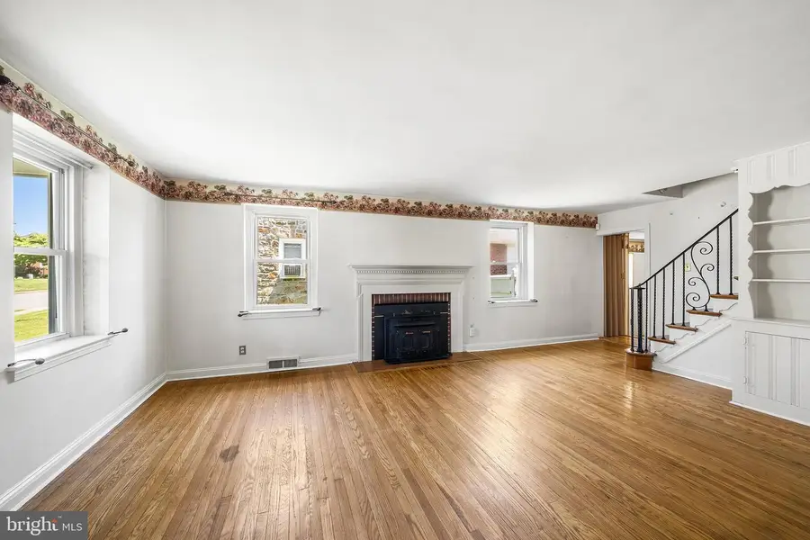 649 Andrew Rd, Springfield, PA 19064 - #3