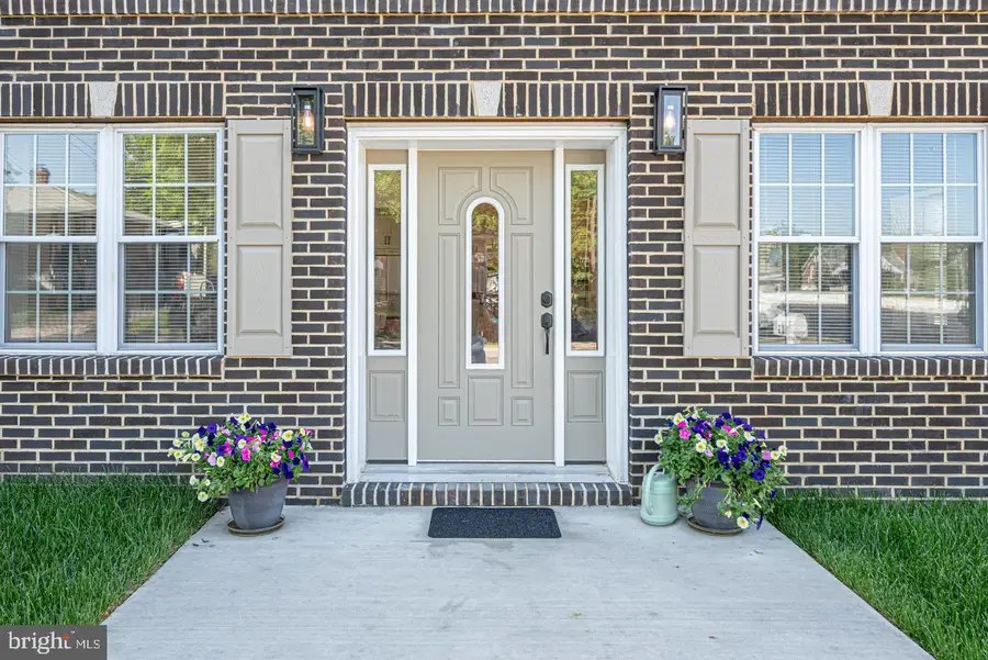 117 Washington Ave, Upper Chichester, PA 19014 - #3