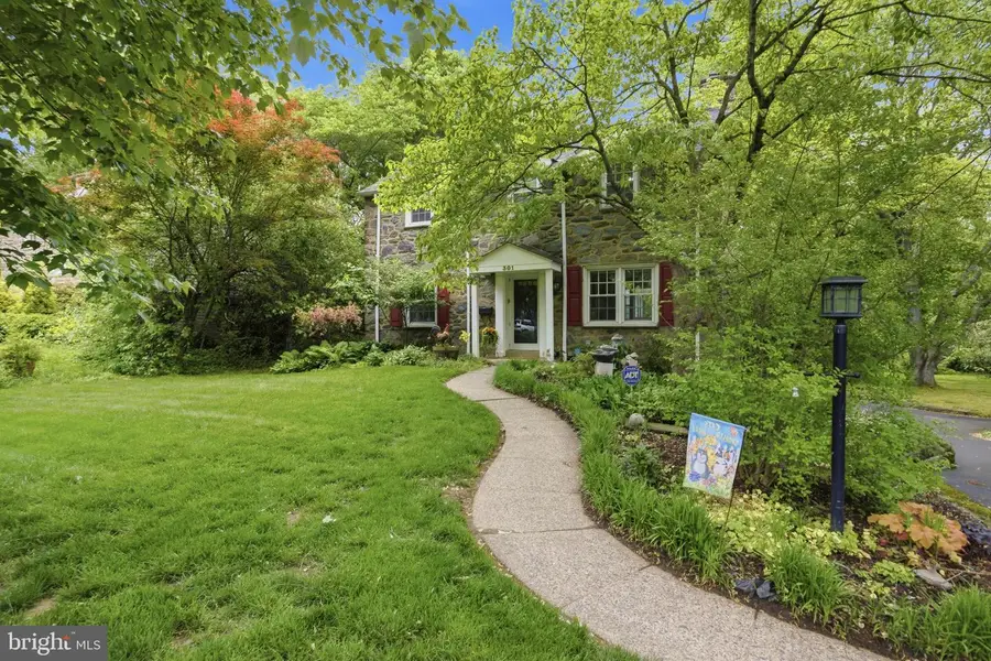 301 Riverview Rd, Swarthmore, PA 19081 - #2
