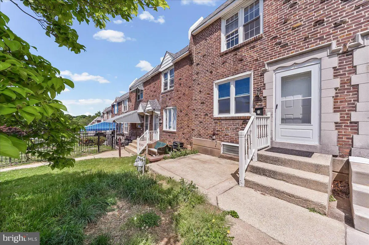 5205 Westbrook Dr, Clifton Heights, PA 19018 - #1