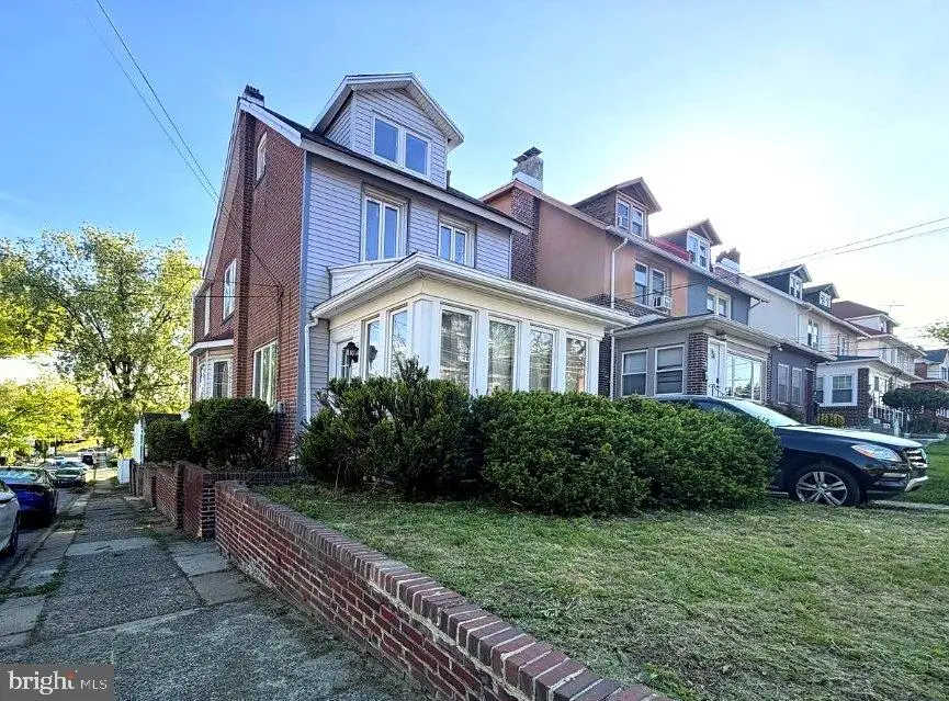 142 Bartlett Ave, Sharon Hill, PA 19079 - #1