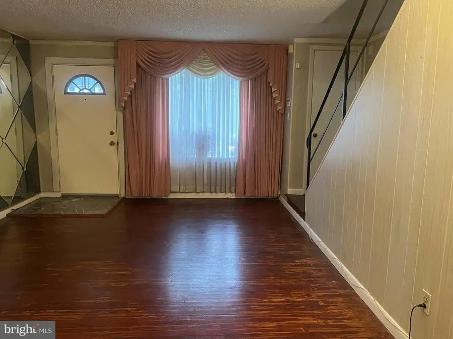 1409 W 6th St, Chester, PA 19013 - #3