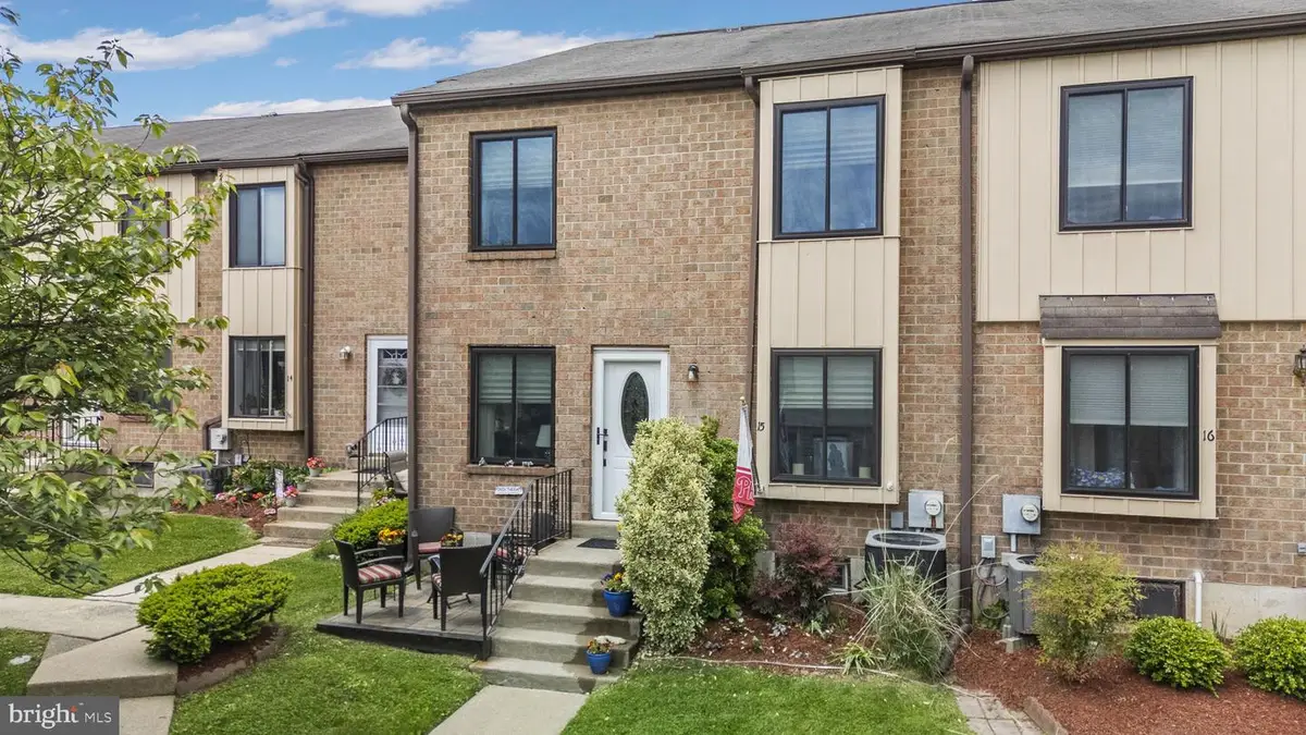 5200 Hilltop Dr #bb15, Brookhaven, PA 19015 - #1