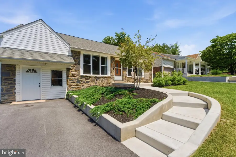 1435 Windsor Park Ln, Havertown, PA 19083 - #3