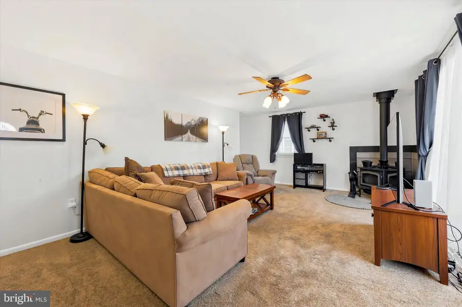 1206 Vauclain Ave, Woodlyn, PA 19094 - #2