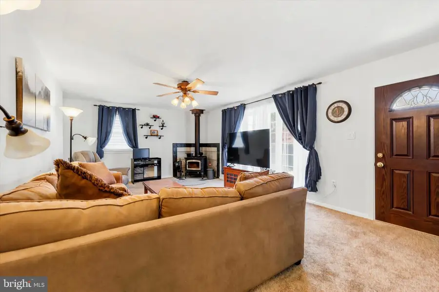 1206 Vauclain Ave, Woodlyn, PA 19094 - #3