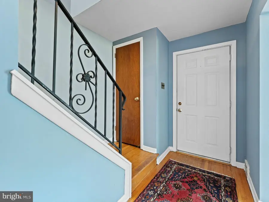 602 Lincoln Dr, Brookhaven, PA 19015 - #3