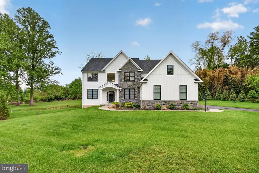 7 Overfield Ln, Glen Mills, PA 19342 - #2