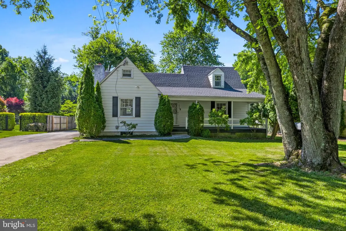 3558 Sawmill Rd, Newtown Square, PA 19073 - #1