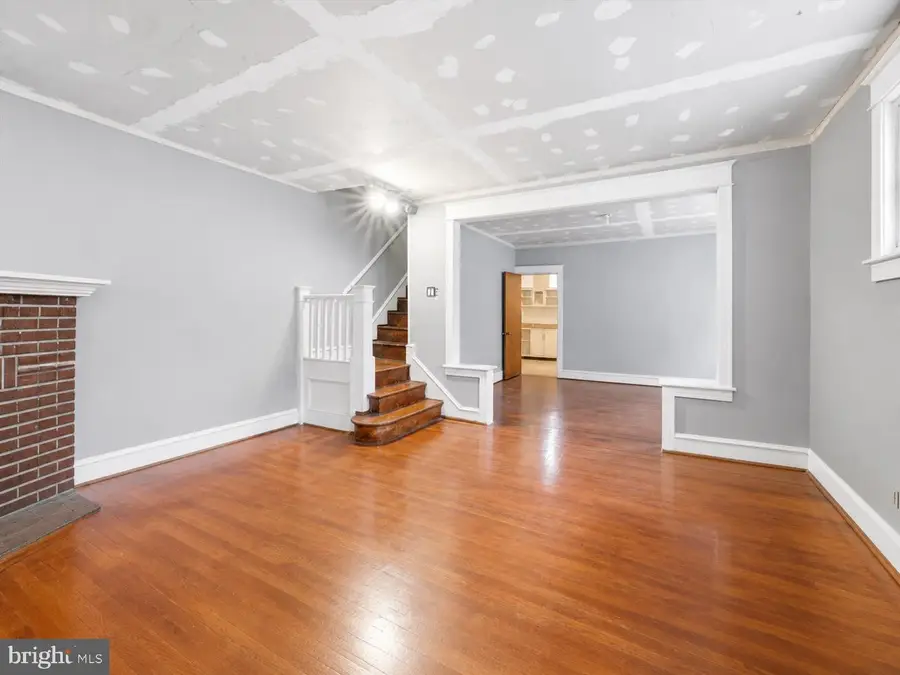 136 E Providence Rd, Yeadon, PA 19050 - #2