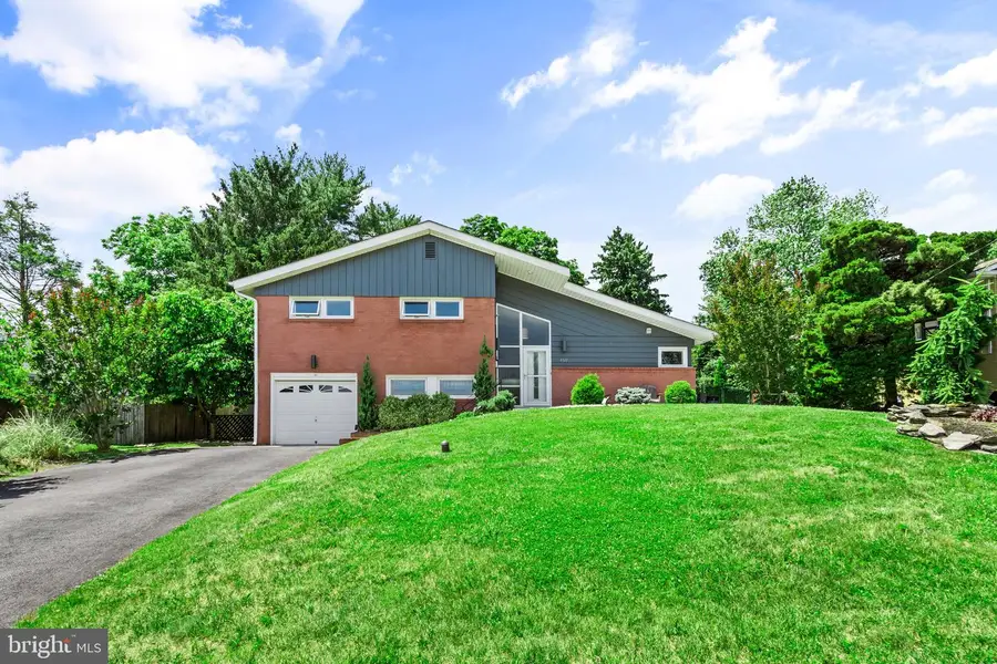 450 Foster Dr, Springfield, PA 19064 - #2