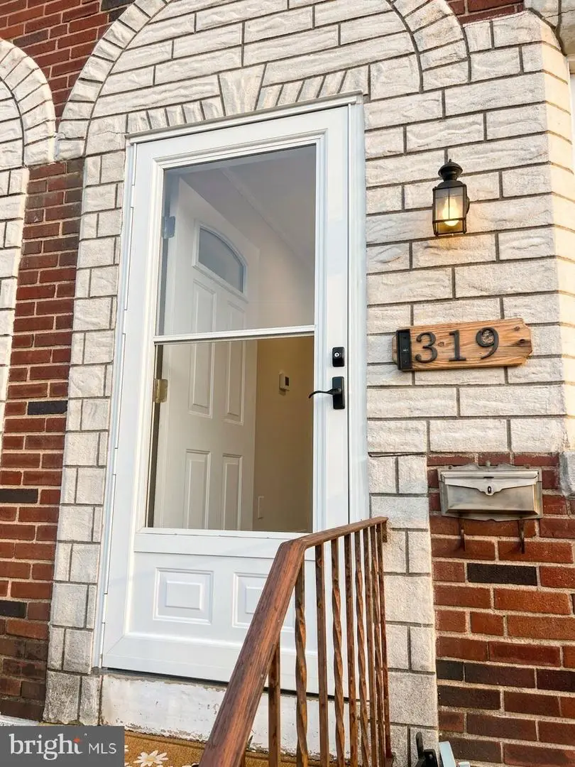 319 Stratford Rd, Glenolden, PA 19036 - #1