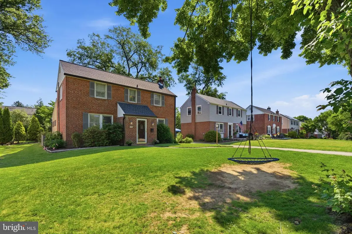 415 Brentwood Rd, Havertown, PA 19083 - #1