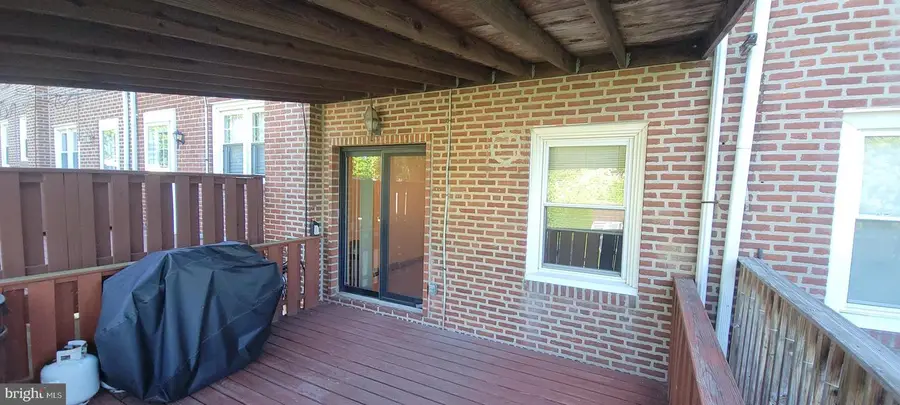 142 Westbrook Dr, Clifton Heights, PA 19018 - #3