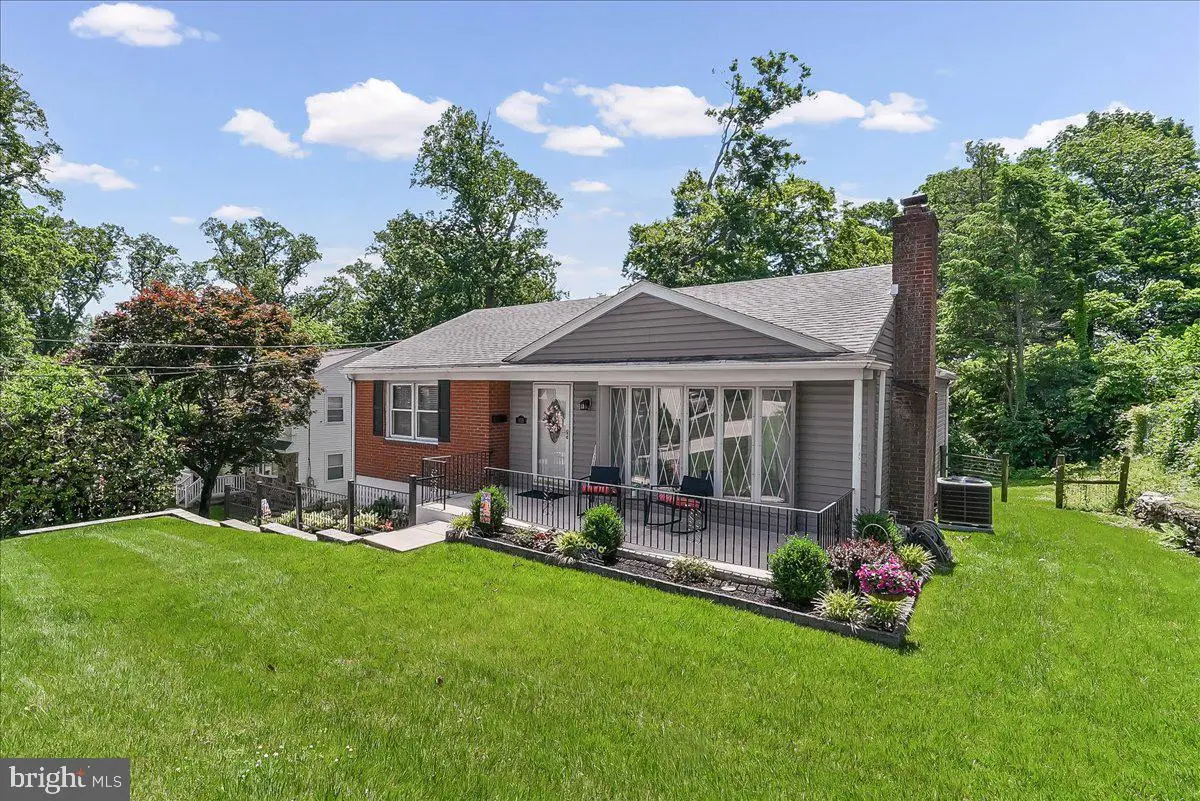 908 Broadway Ave, Secane, PA 19018 - #1