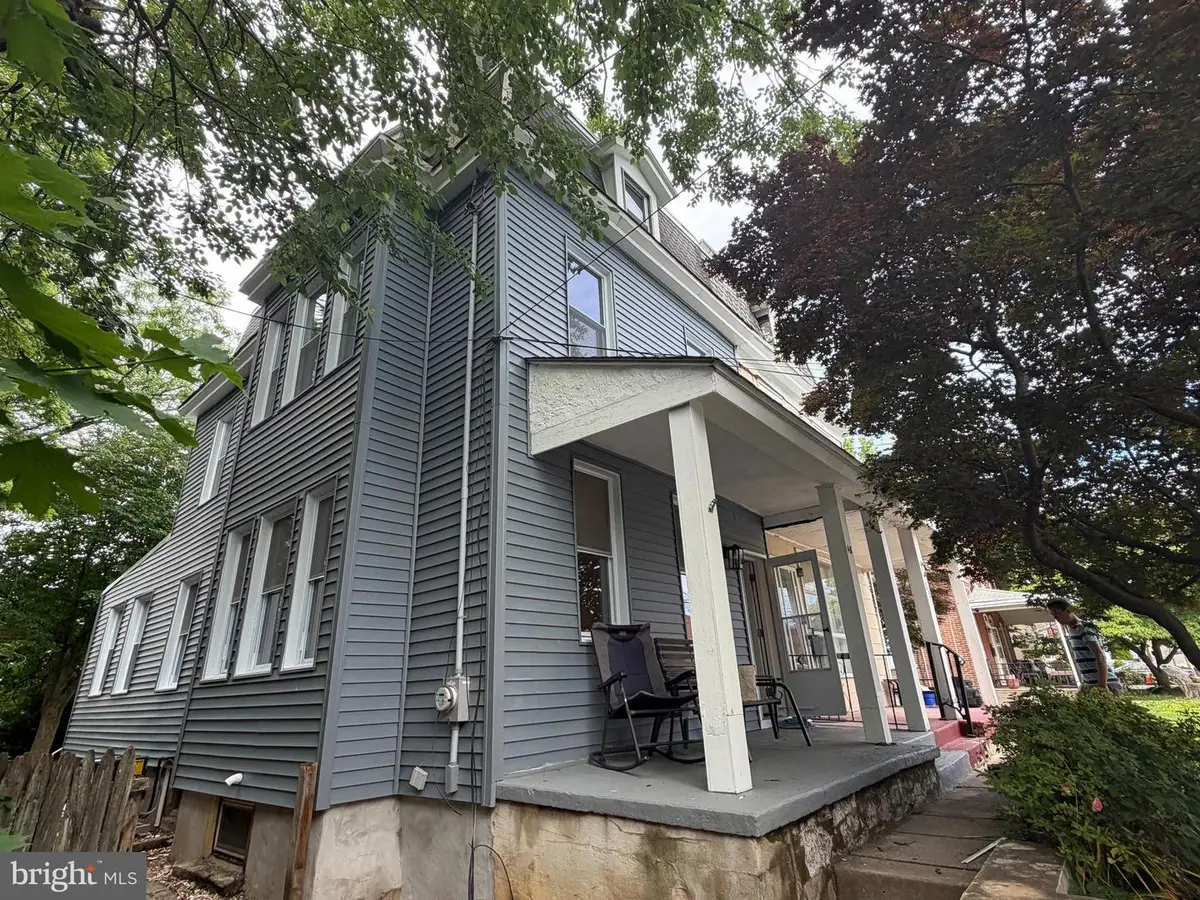 48 N Sycamore Ave, Clifton Heights, PA 19018 - #1