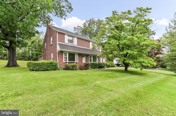 205 Plush Mill Rd, WALLINGFORD, PA 19086