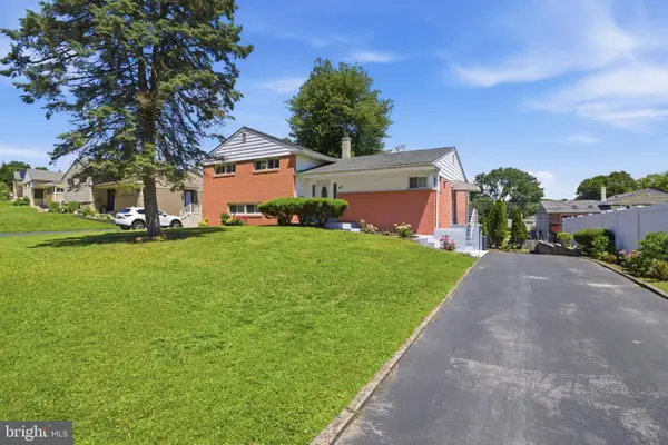 417 Foster Dr, SPRINGFIELD, PA 19064