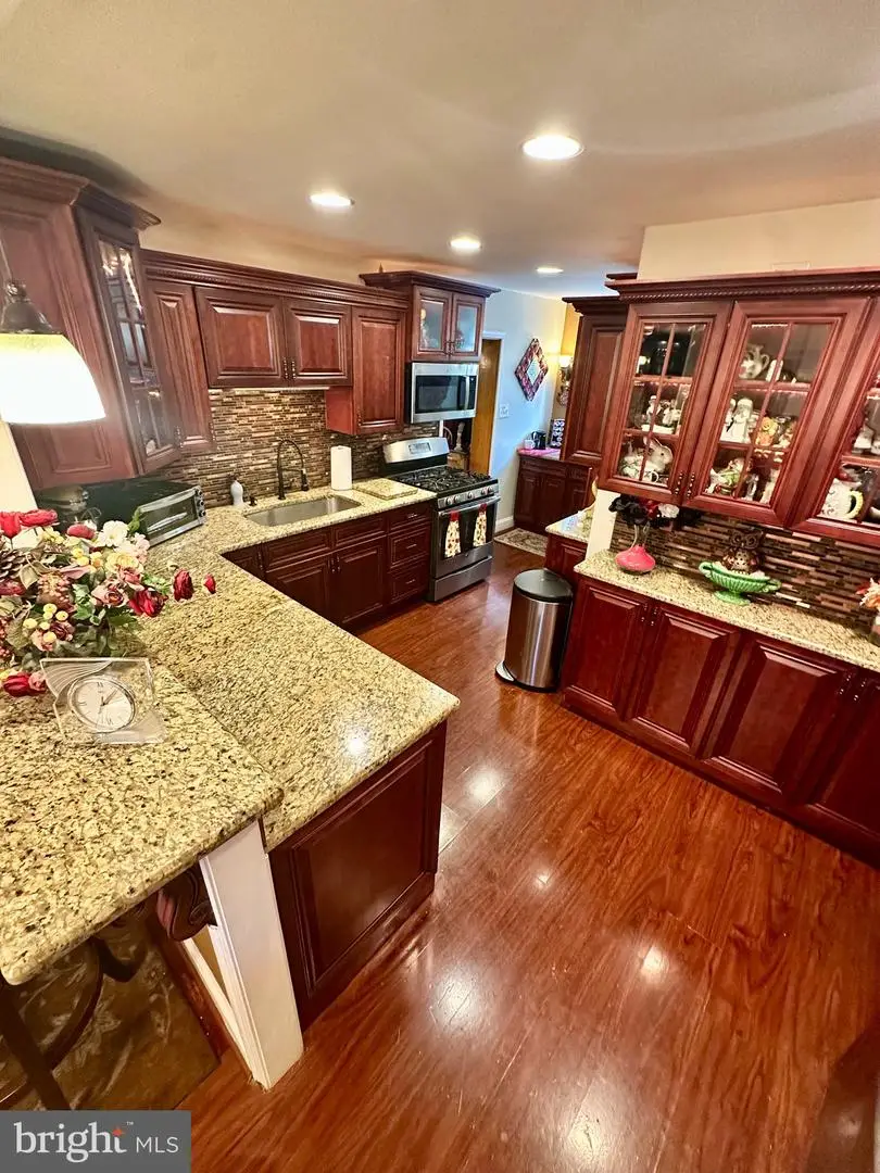 293 Friendship Rd, Drexel Hill, PA 19026 - #2