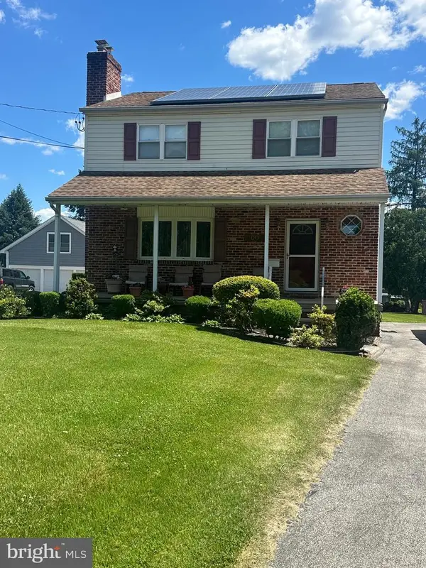 1004 Green Ln, SECANE, PA 19018