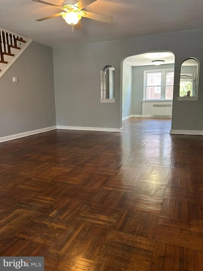 608 Briarcliff Rd, Upper Darby, PA 19082 - #2