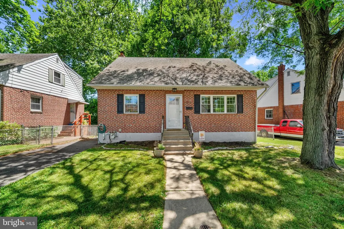 511 Harrison Ave, Glenolden, PA 19036 - #1