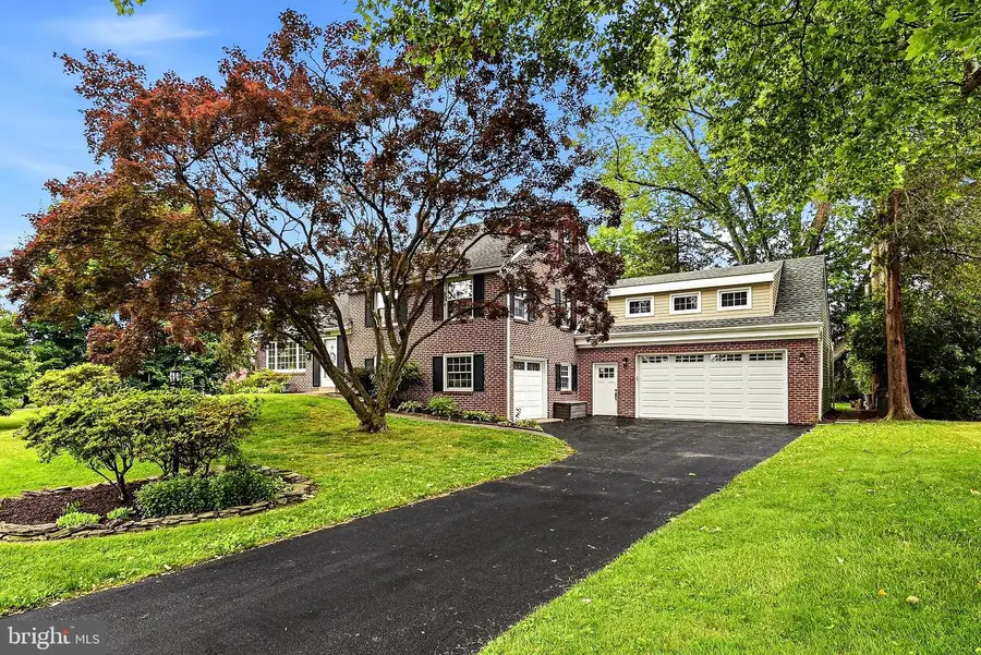 118 Cameron Dr, Wallingford, PA 19086 - #2