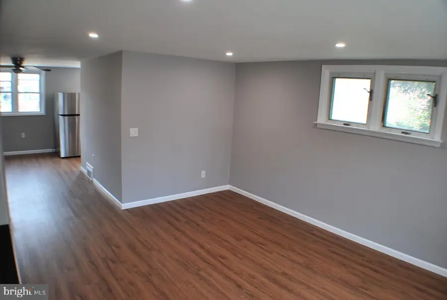 512 S 2nd St, Darby, PA 19023 - #2