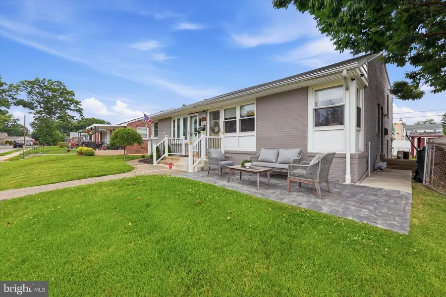 514 Edgewood Ave, Folsom, PA 19033 - #2