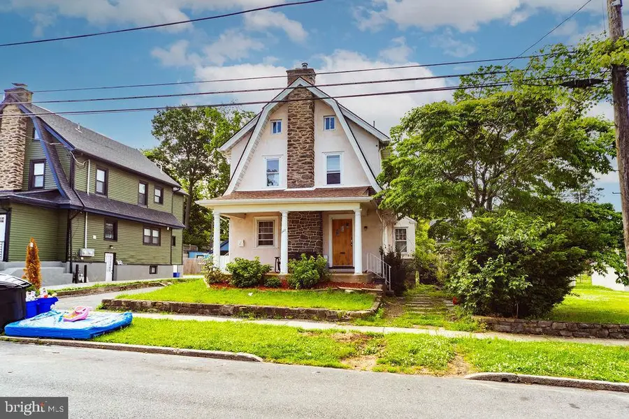 227 S Fairview Ave, Upper Darby, PA 19082 - #2