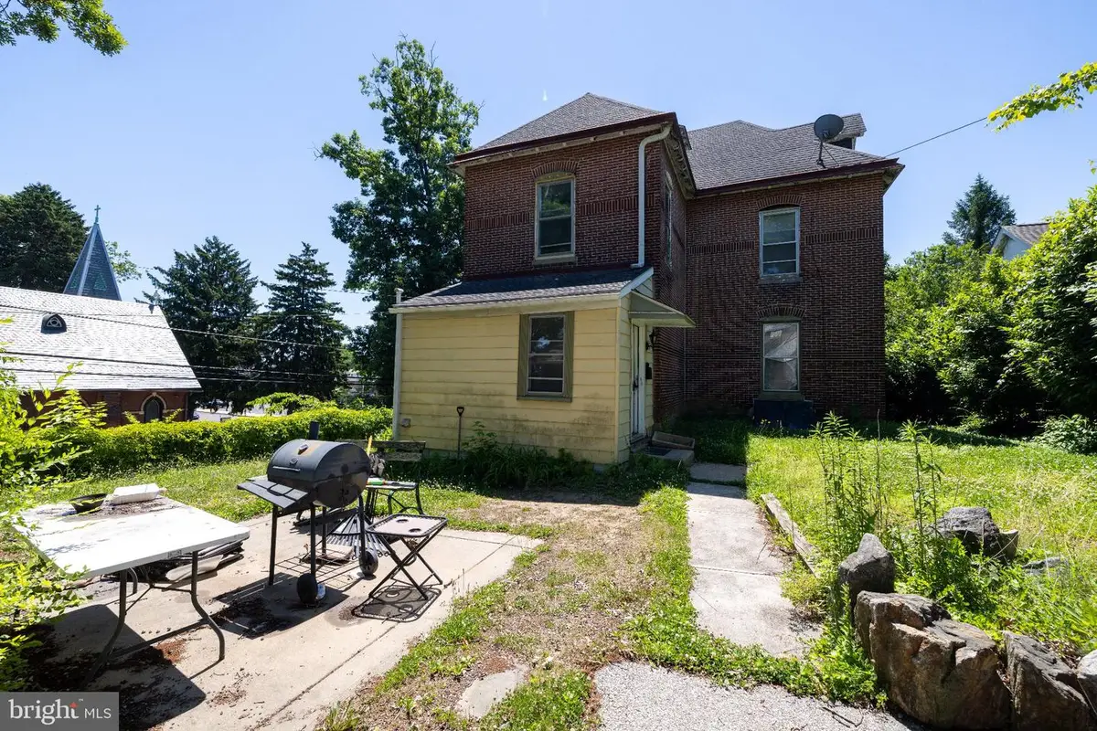 201 W Baltimore Ave, Clifton Heights, PA 19018 - #1