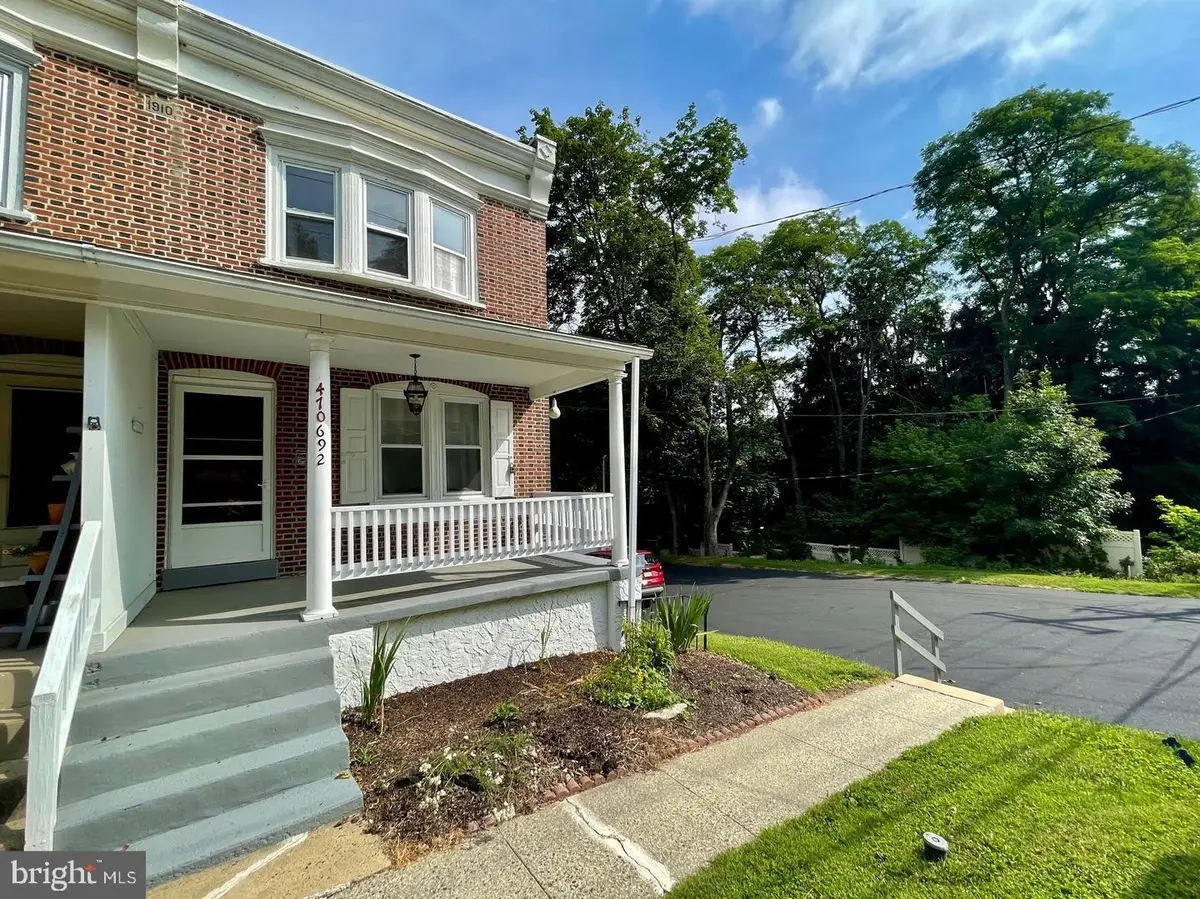 692 Lenni Rd, Aston, PA 19014 - #1