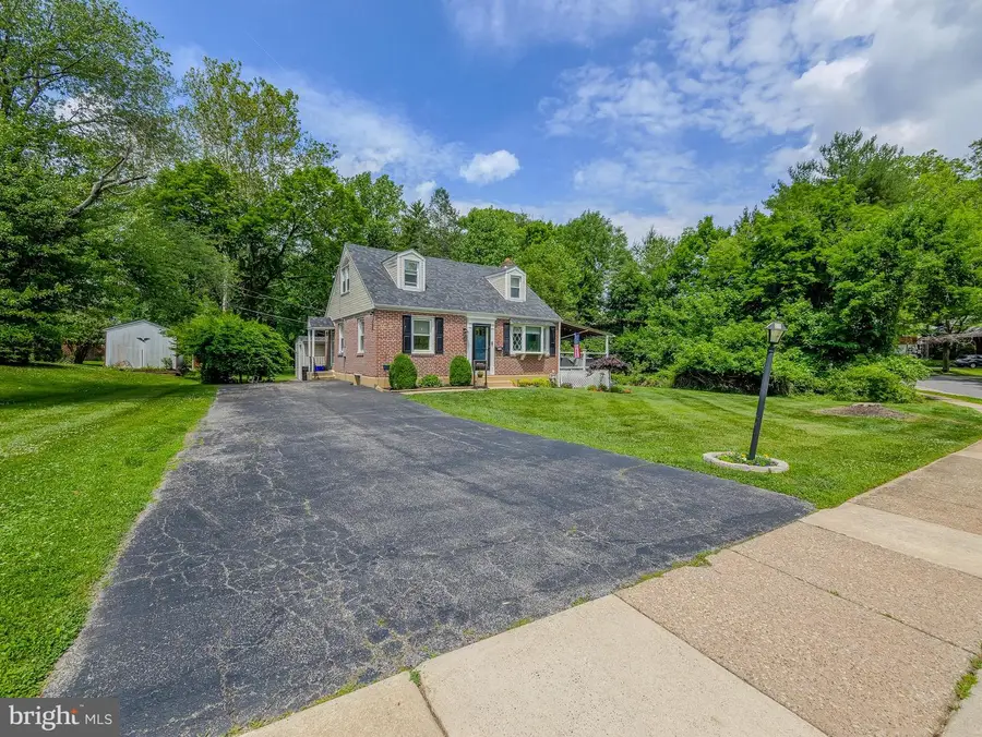 214 Parkview Dr, Broomall, PA 19008 - #3