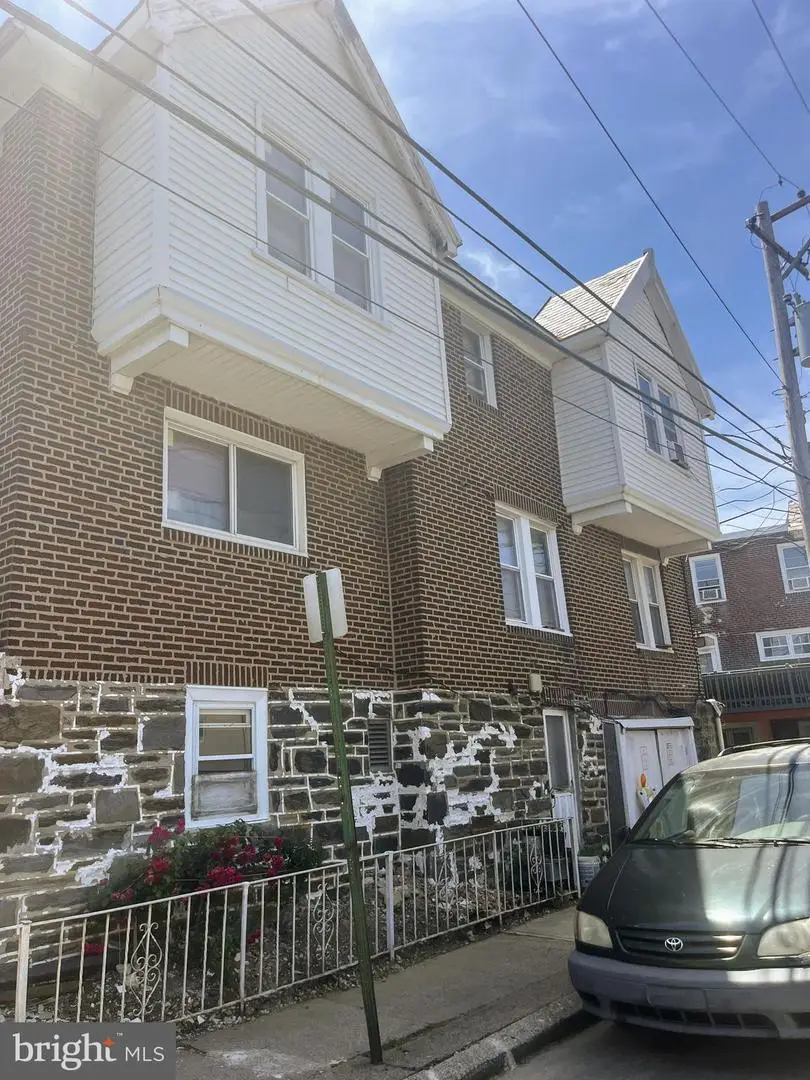 7242 Sansom St, Upper Darby, PA 19082 - #2