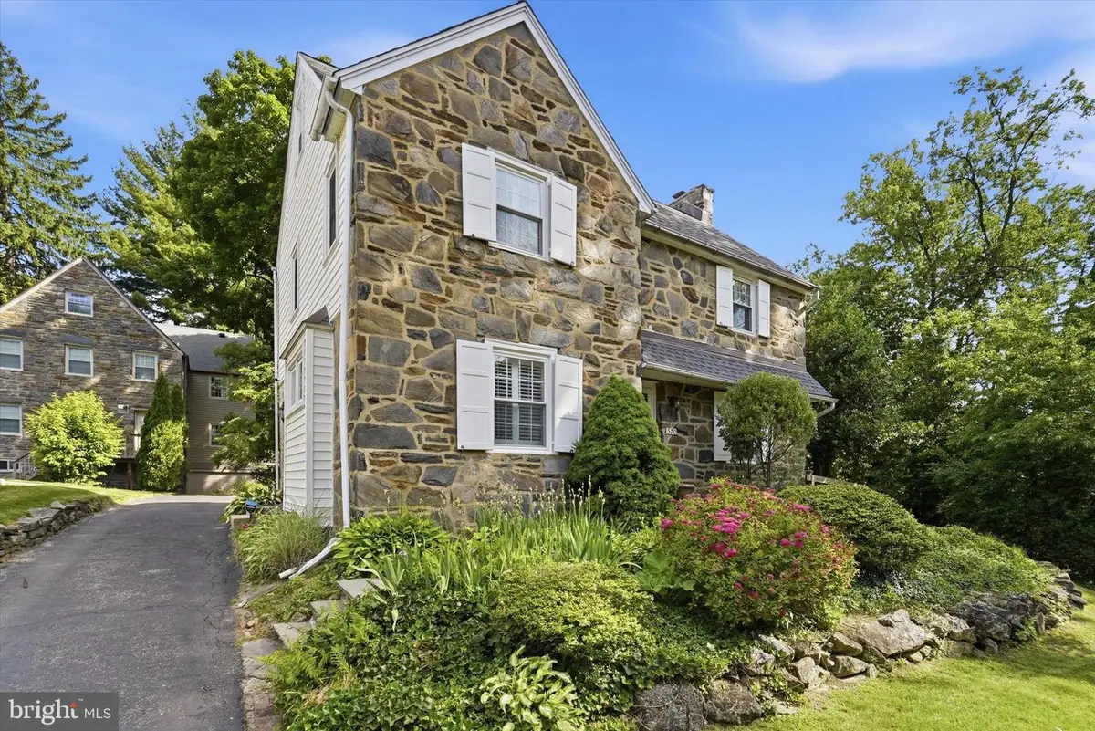 570 Strathmore Rd, Havertown, PA 19083 - #1