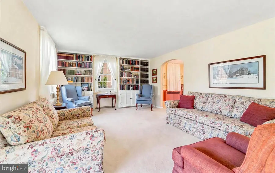 13 Mulberry Ln, Newtown Square, PA 19073 - #2