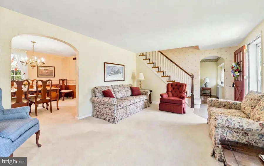 13 Mulberry Ln, Newtown Square, PA 19073 - #3