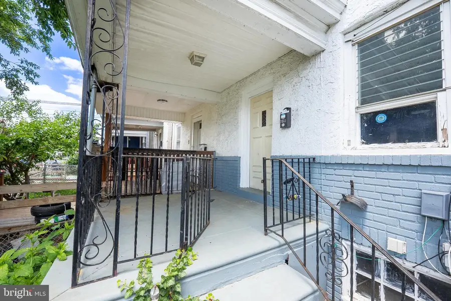 7023 Clover Ln, Upper Darby, PA 19082 - #3