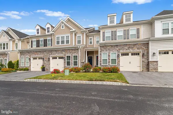 203 Trotters Ct #4, NEWTOWN SQUARE, PA 19073