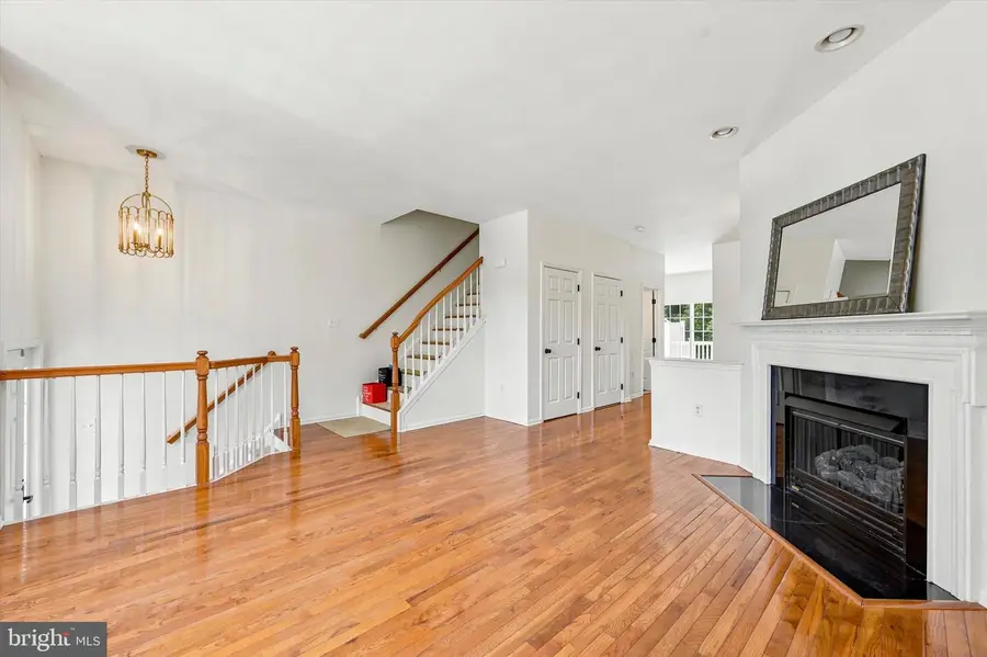16 Linda Ln, Aston, PA 19014 - #3