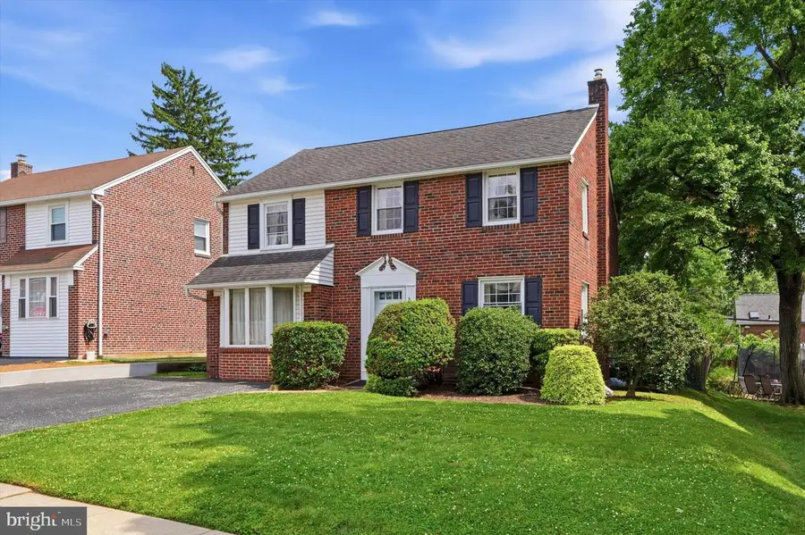 204 Flintlock Rd, Drexel Hill, PA 19026 - #3